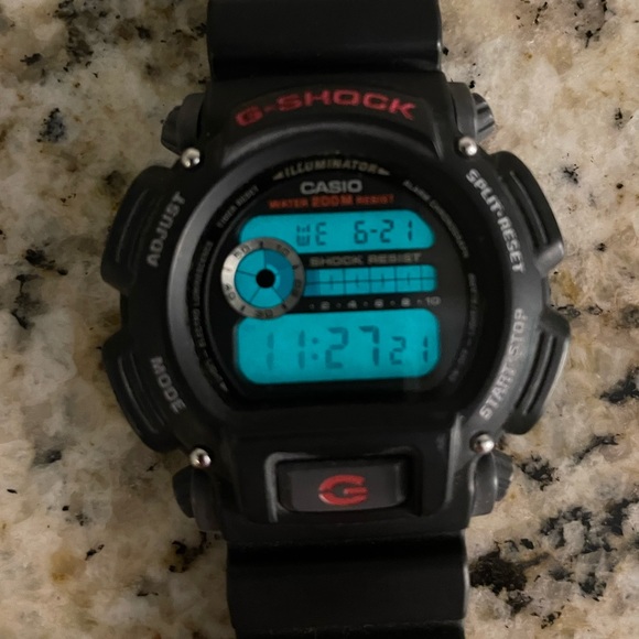 Black and Red Casio G-Shock 9052 Series Digital Watch - Picture 3 of 6